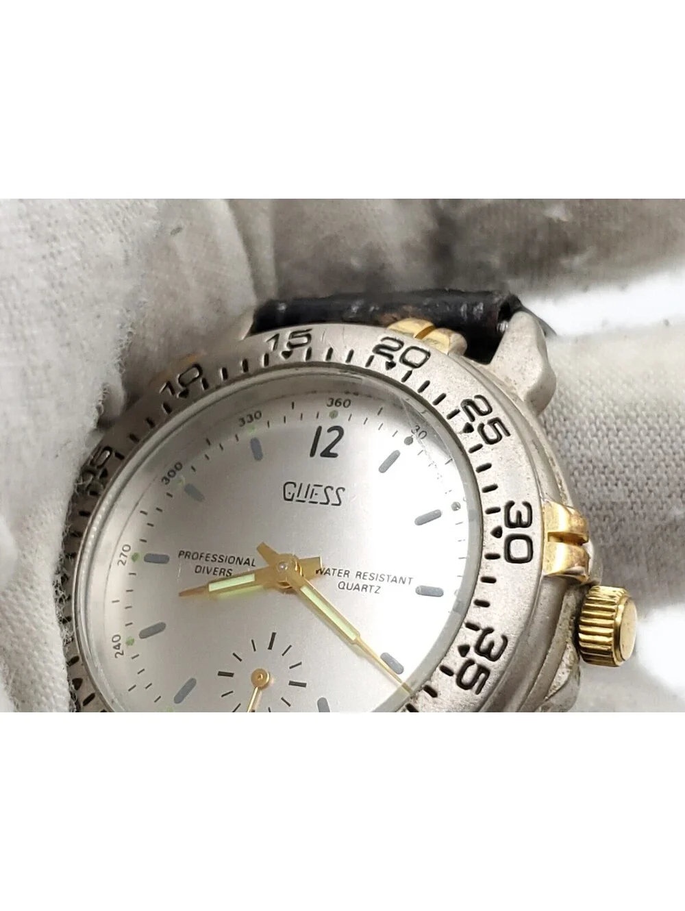 Vintage 1991 Guess Quartz Watch New Battery Diver Style Silver Tone 34mm